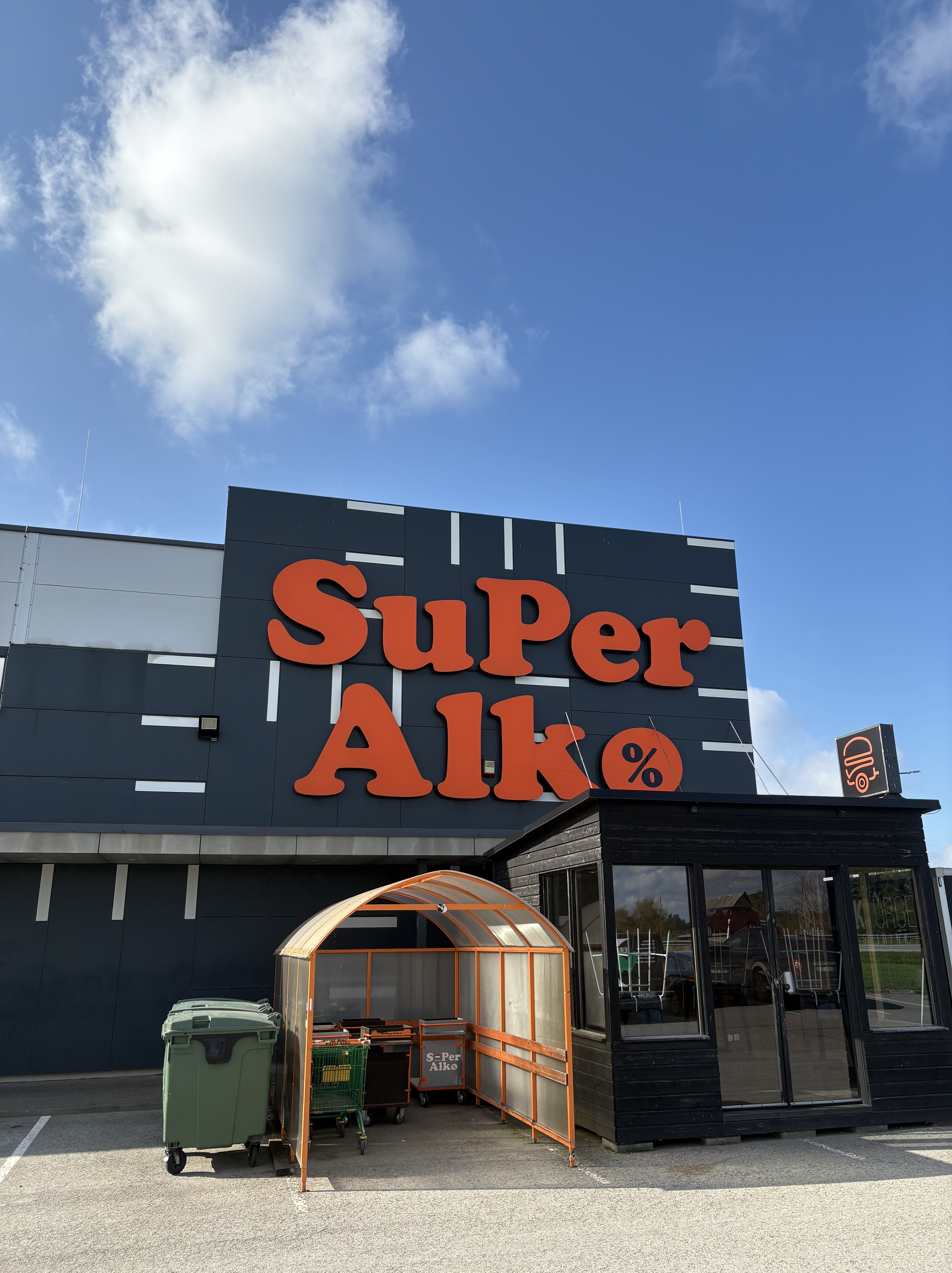 Suomalaisten karkkikauppa